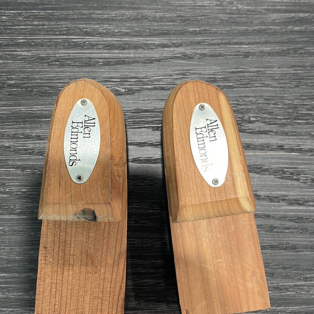 ALLEN EDMONDS CEDAR WOOD SHOE TREE SIZE M-L - Picture 3 of 6